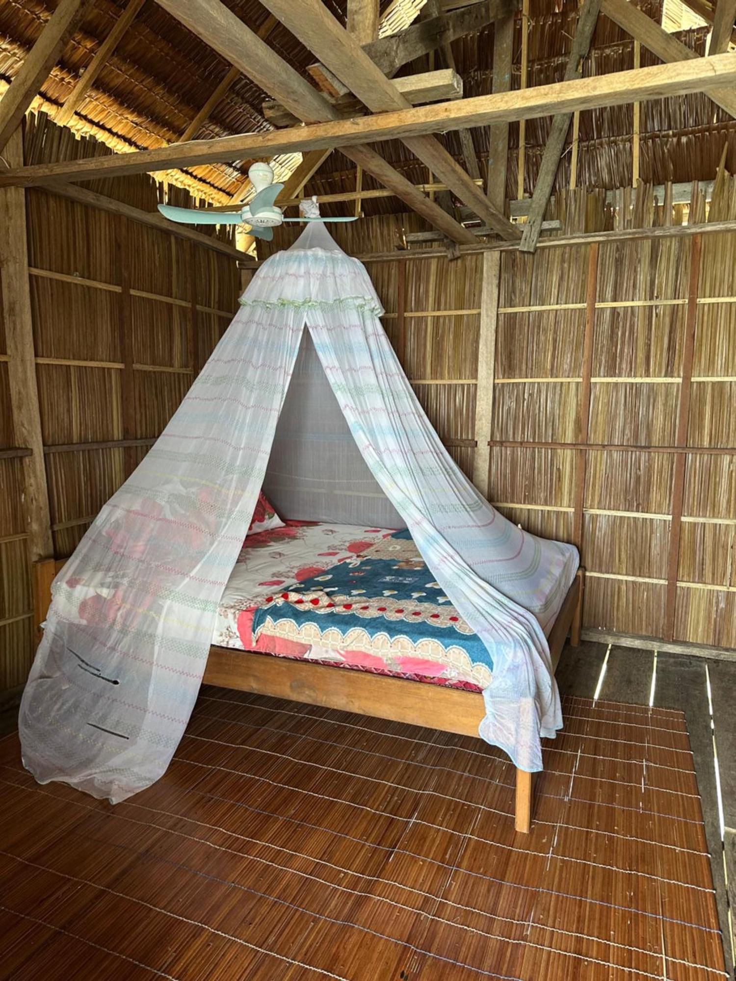 Nyanse Homestay - Raja Ampat Besir Extérieur photo
